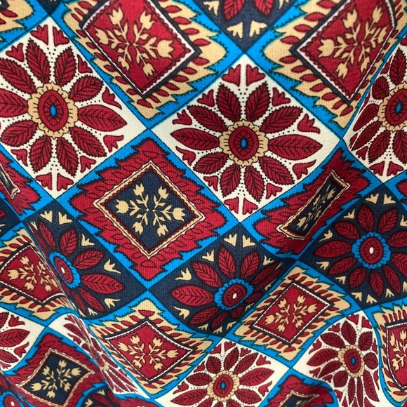 ❤️ one Clothing 
Large -JR -shirtdress
Red/blue - Picture 4 of 4